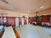 Pécel Üzlethelyiség