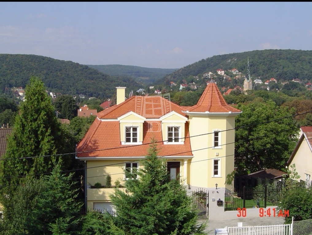 Продается Budapest II. kerület Частный дом